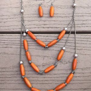 Orange wood layered necklace with earrings